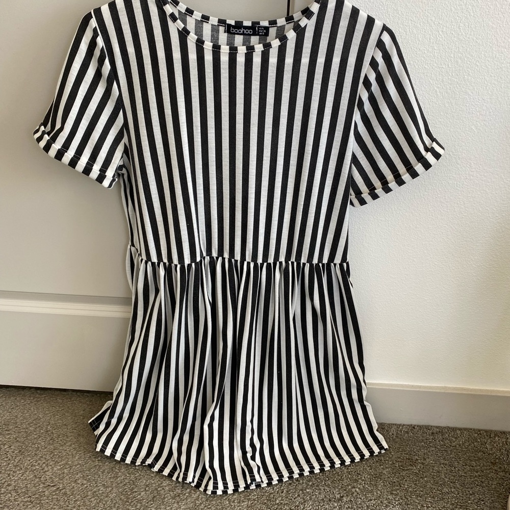 Boohoo Women's dress, size US 4